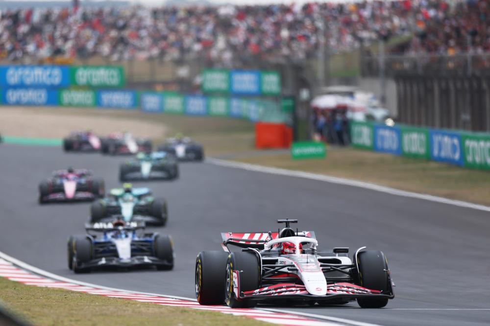 鲍威尔爆发，高诗岩关键三分制胜，山东男篮险胜北京